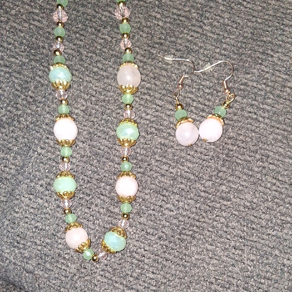 Elegant Pastel Beaded Necklace and Earring Set